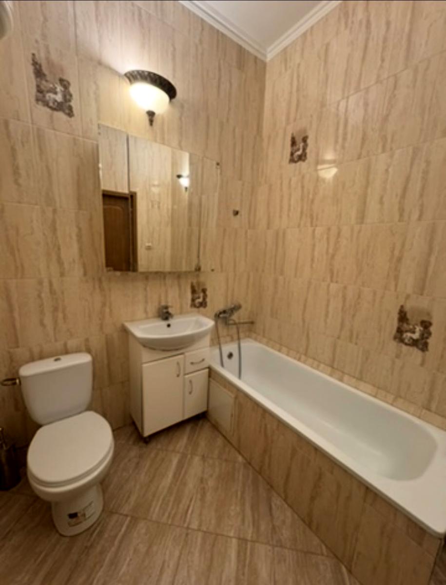 1876944171556106