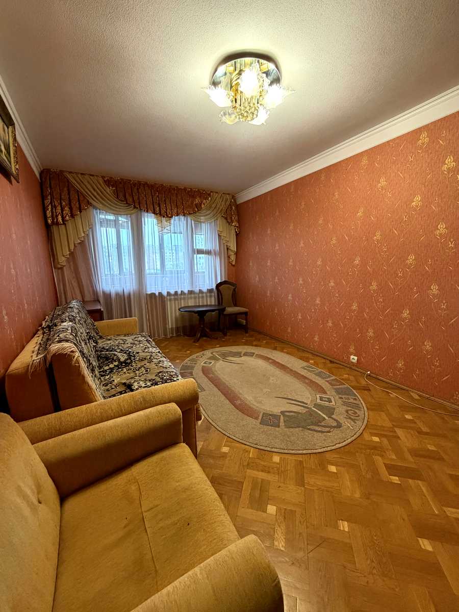 1876944532590856