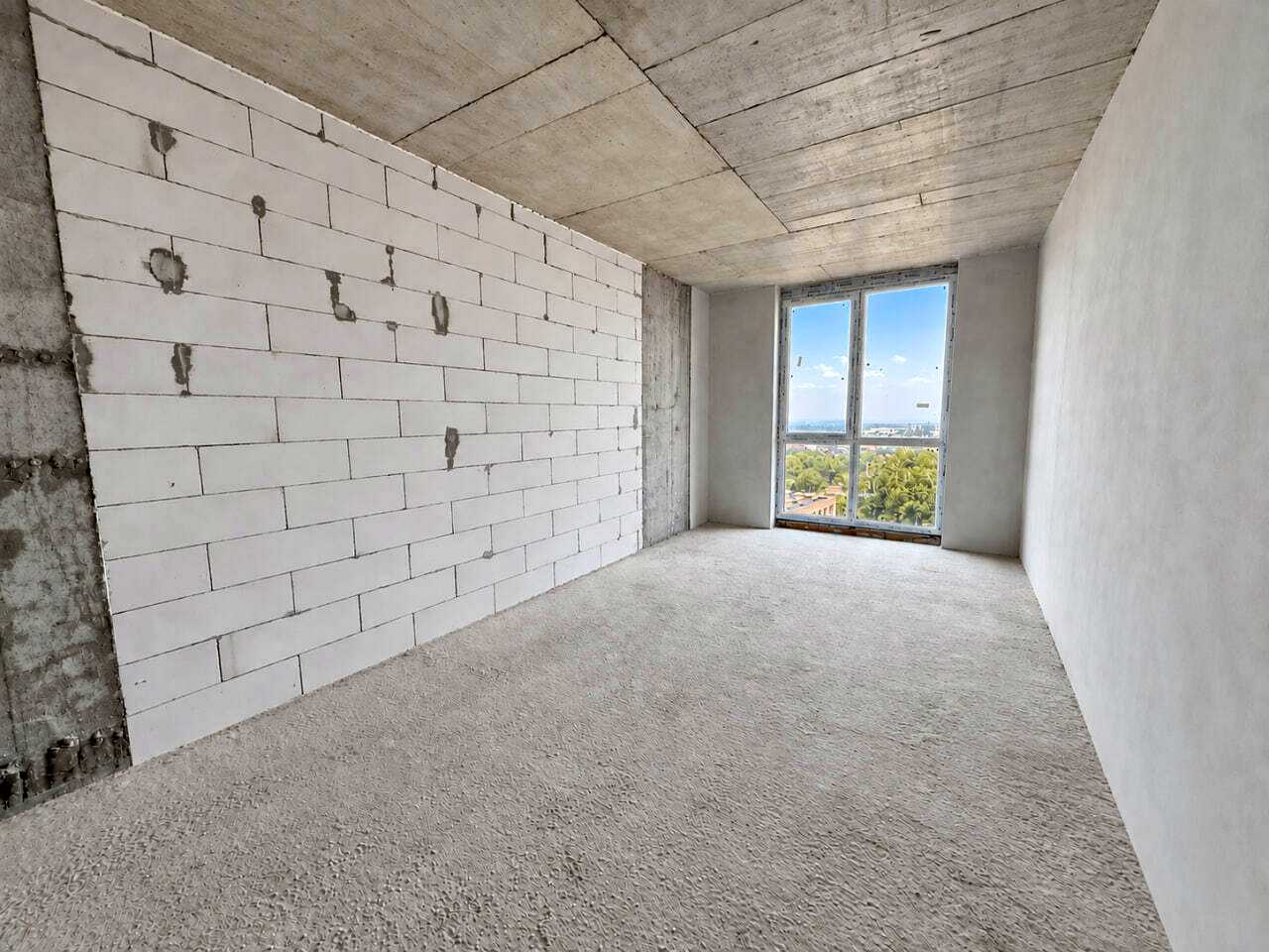 1876944698670399