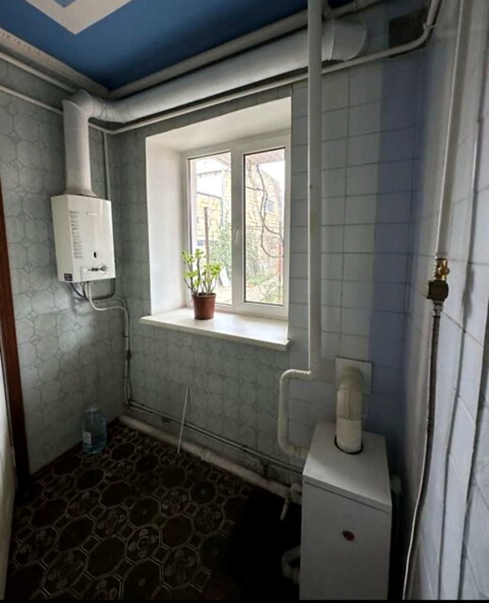 1876944893755679