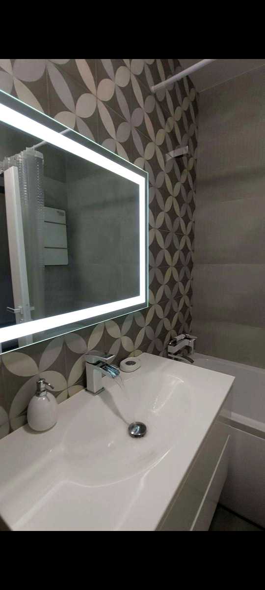 1876945145655740