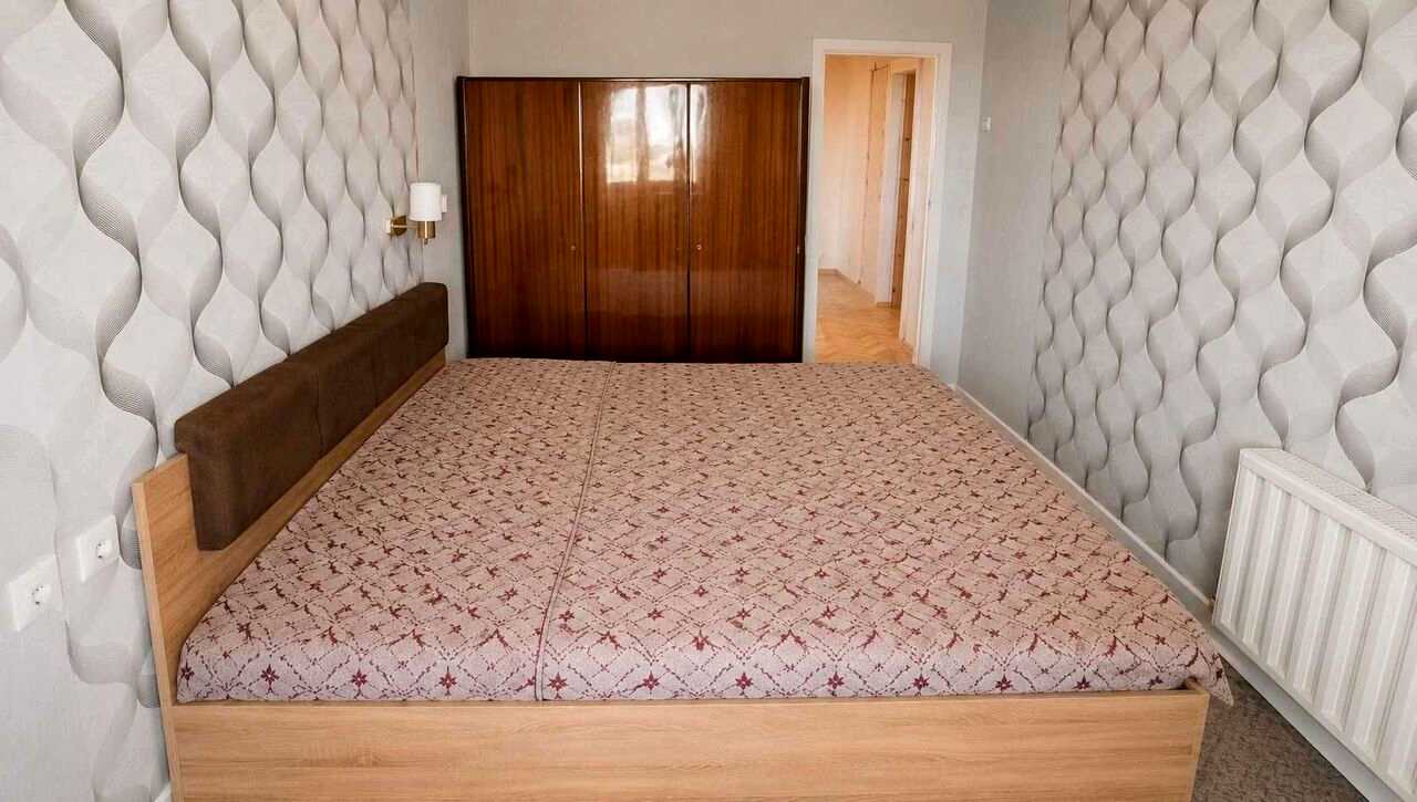 1876945419168566