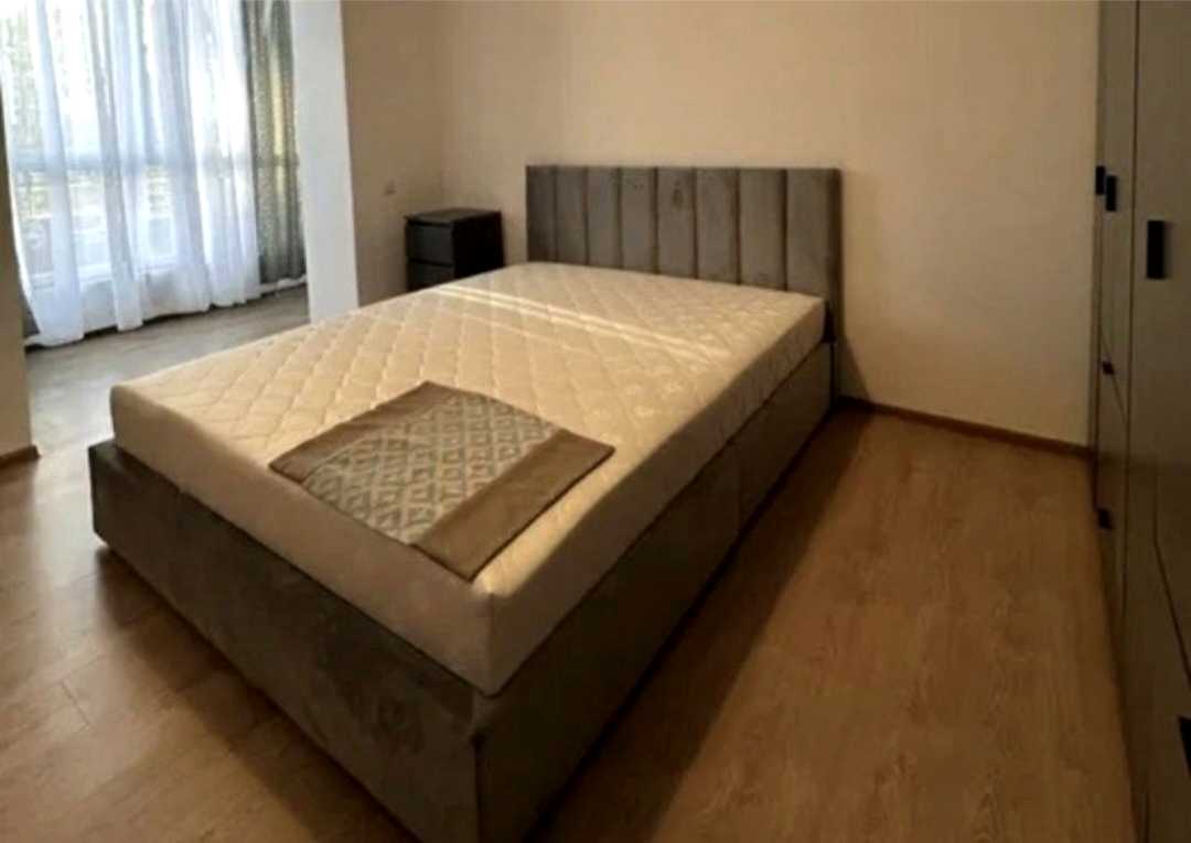 1876945713491117