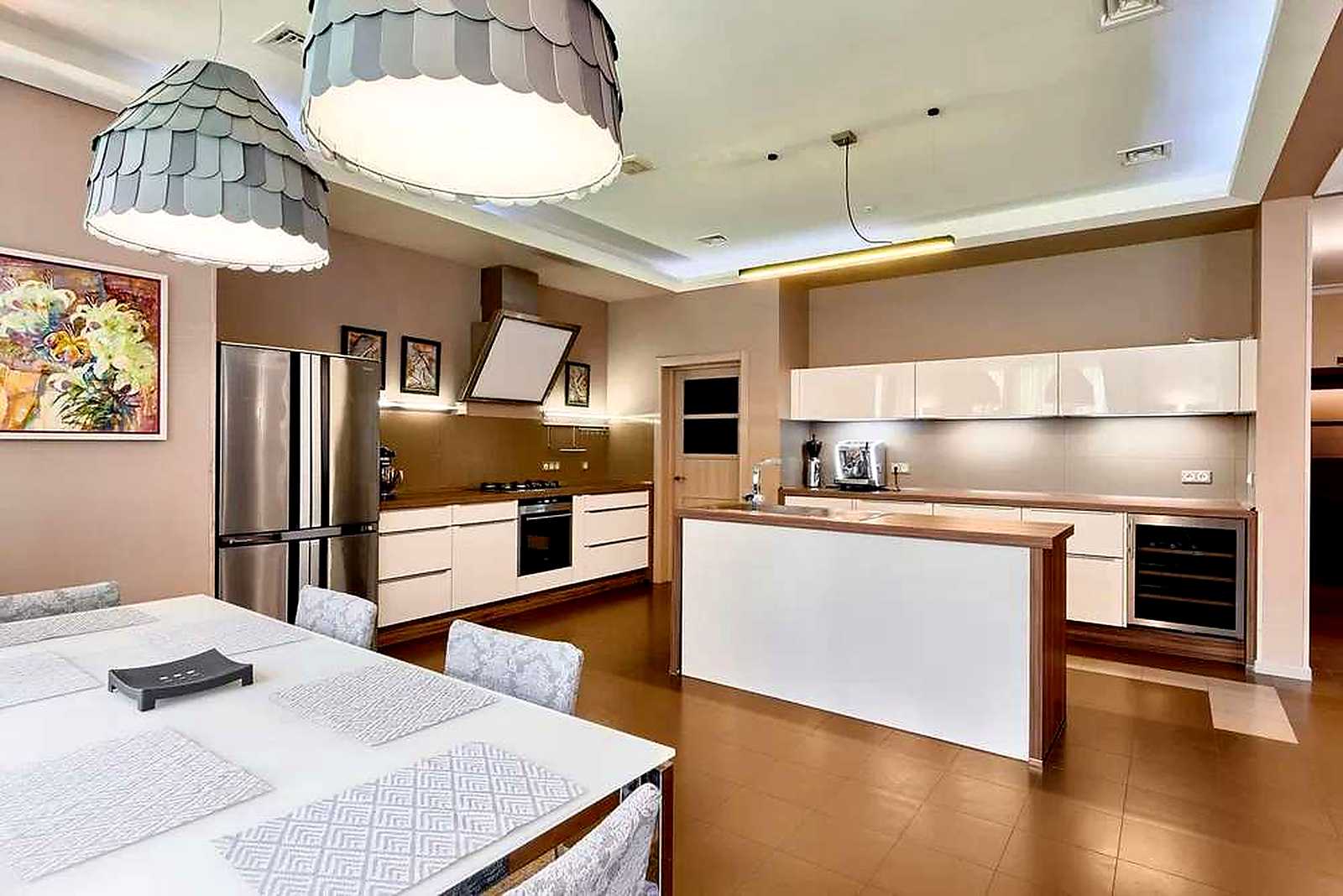 1876945826949428