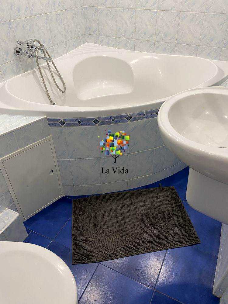 1876947550683635