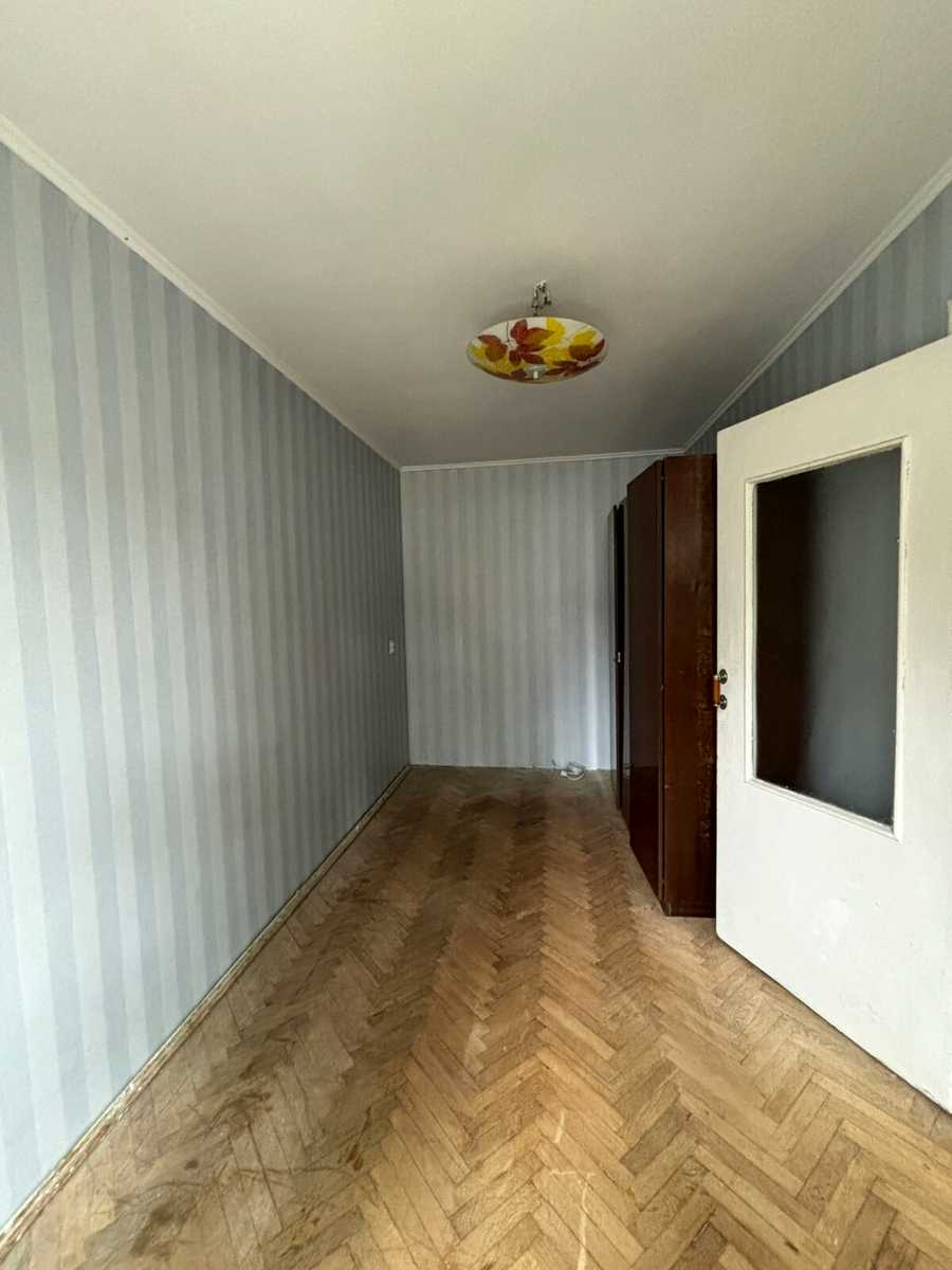 1876947714015601