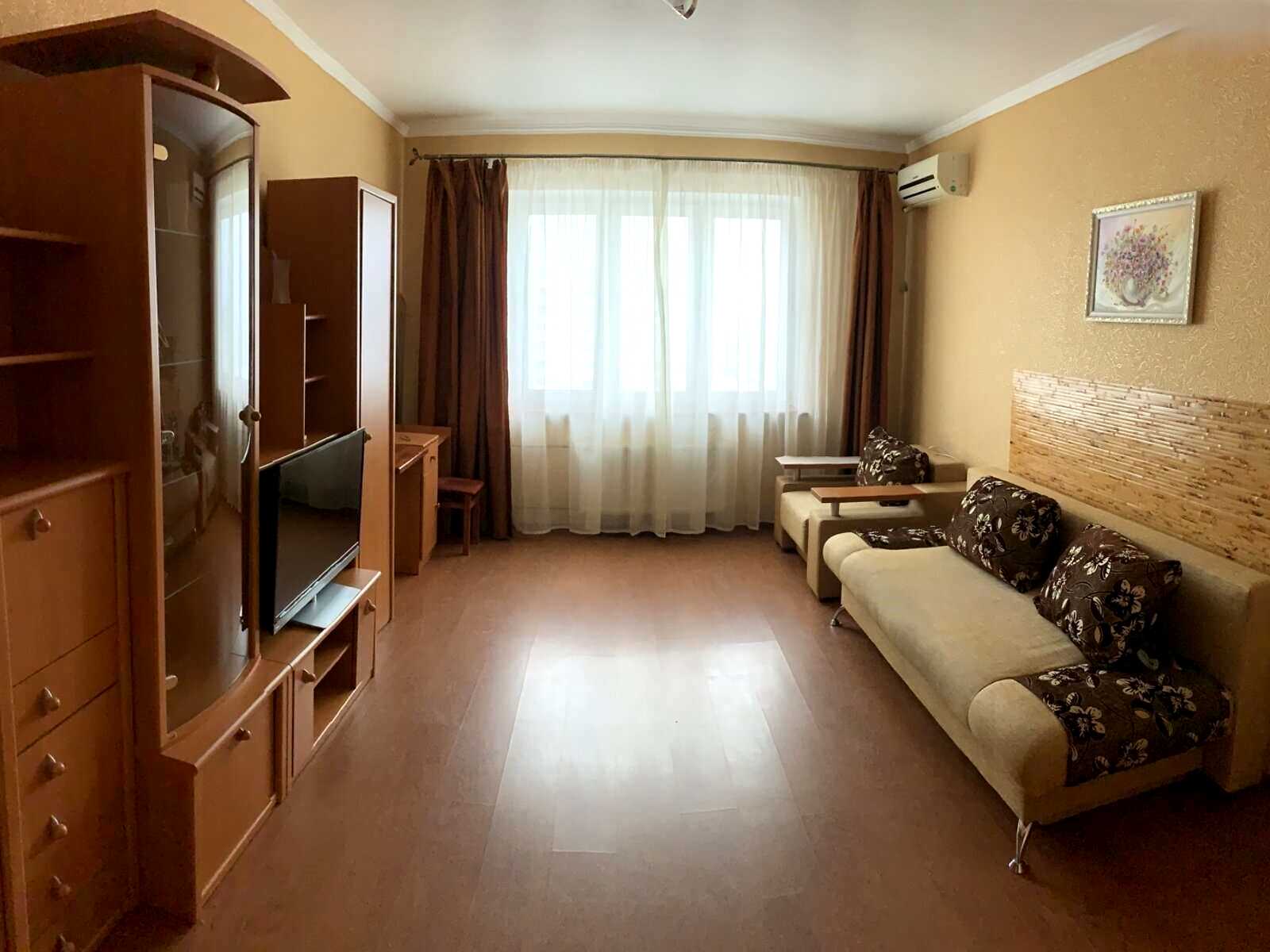 1876947871441902
