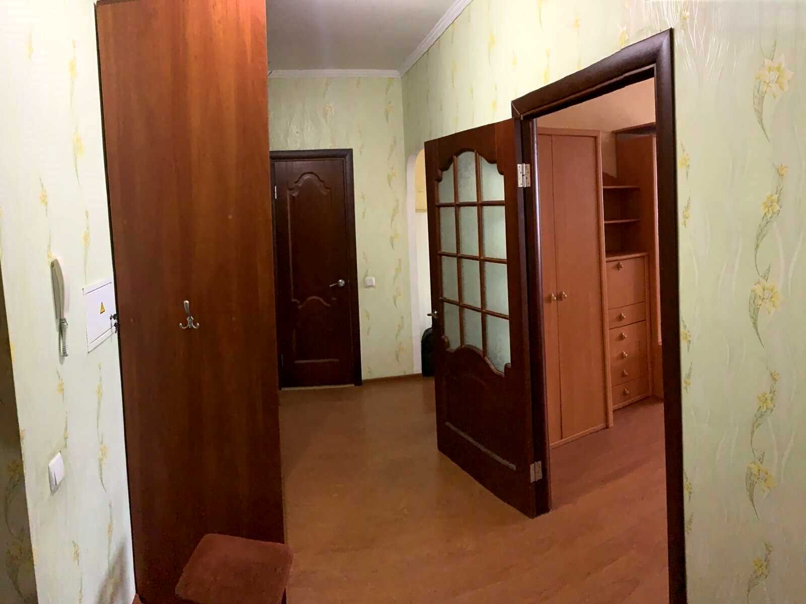 1876947871749682