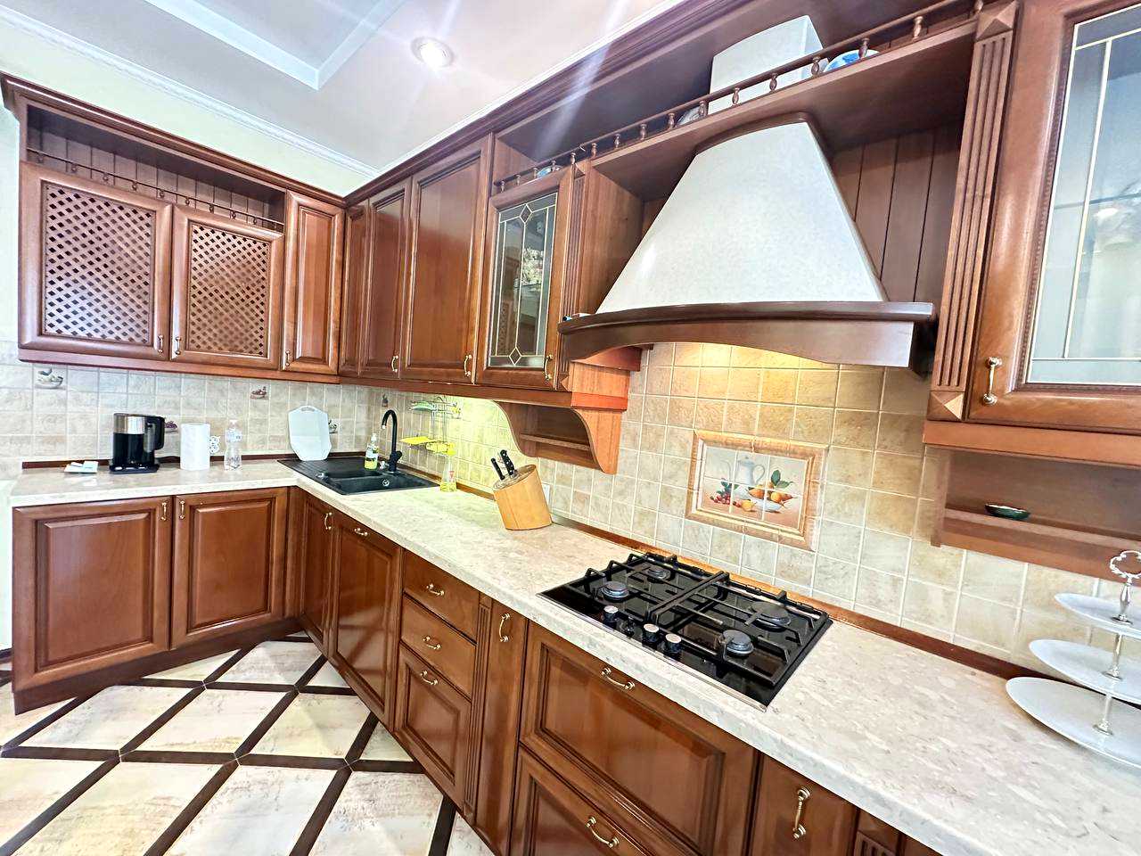 Будинок за адресою Мирний пров. (площа 500 м²) - фото 5 Будинок за адресою Мирний пров. (площа 500 м²) - Atlanta.ua - фото 5