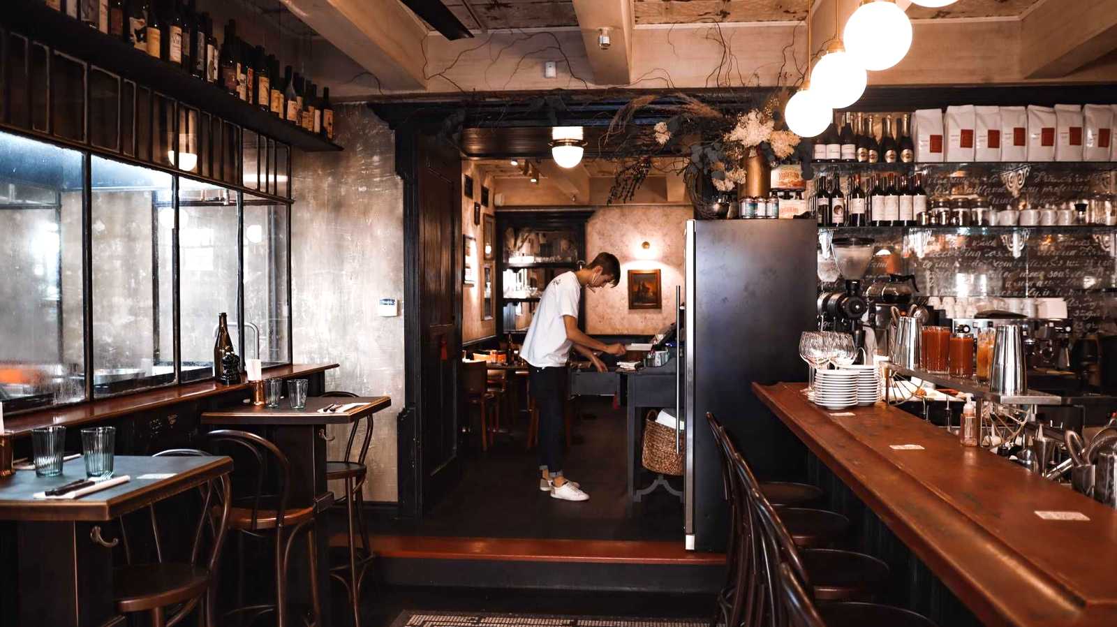 1876948472726498