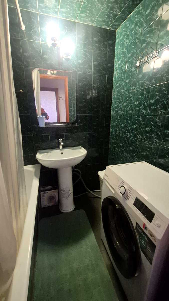 1876948500417317