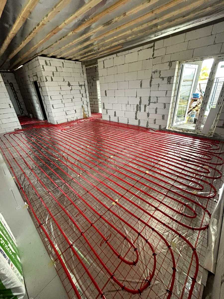 1876948982117279