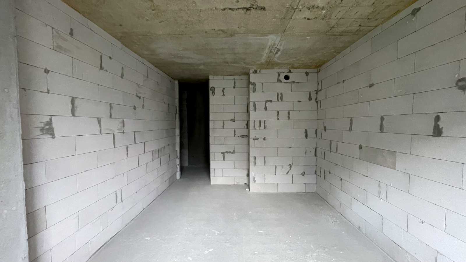 1876954711600011