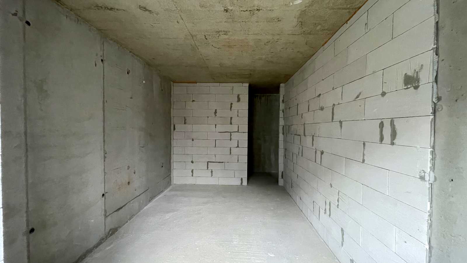 1876954713659477