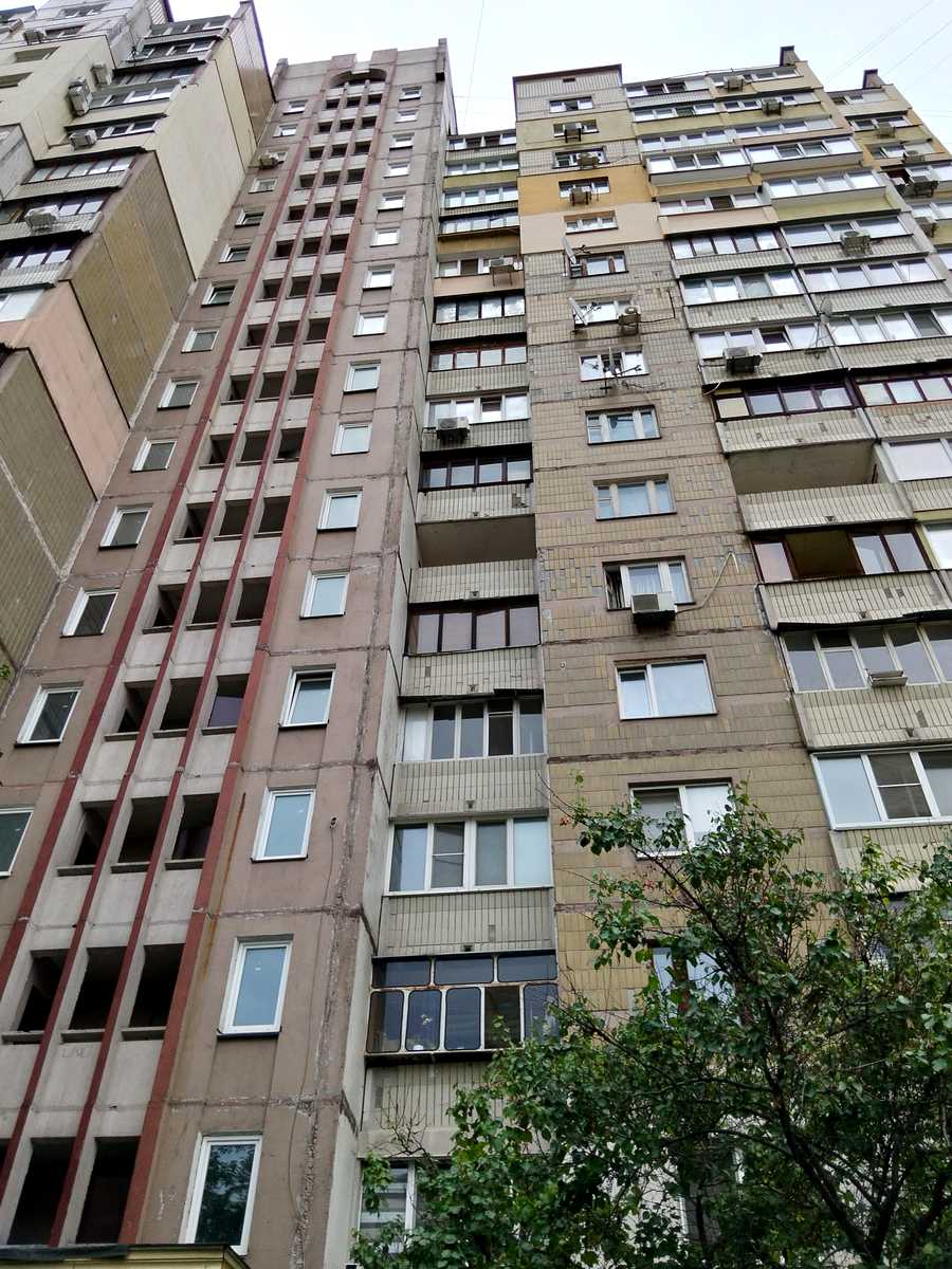 1876955544833440