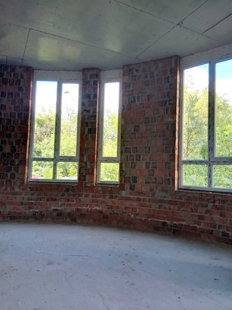 1876956559428433