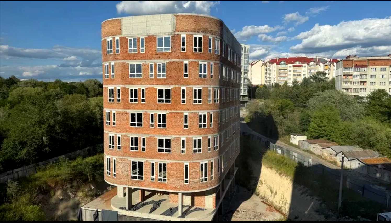 1876956559844014