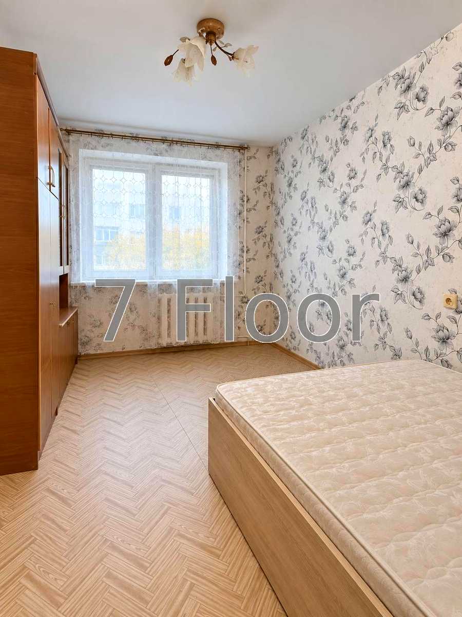 1876956673412375