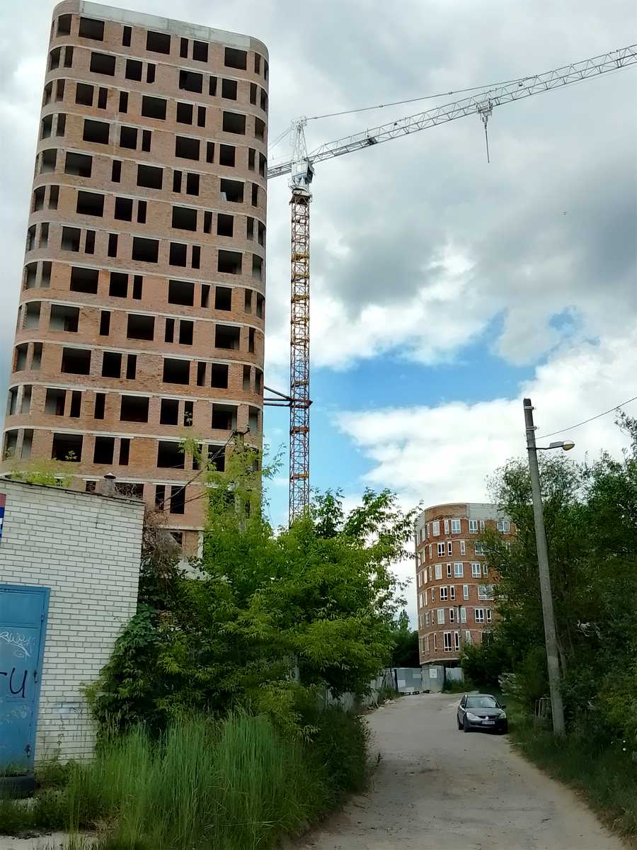 1876956784547877