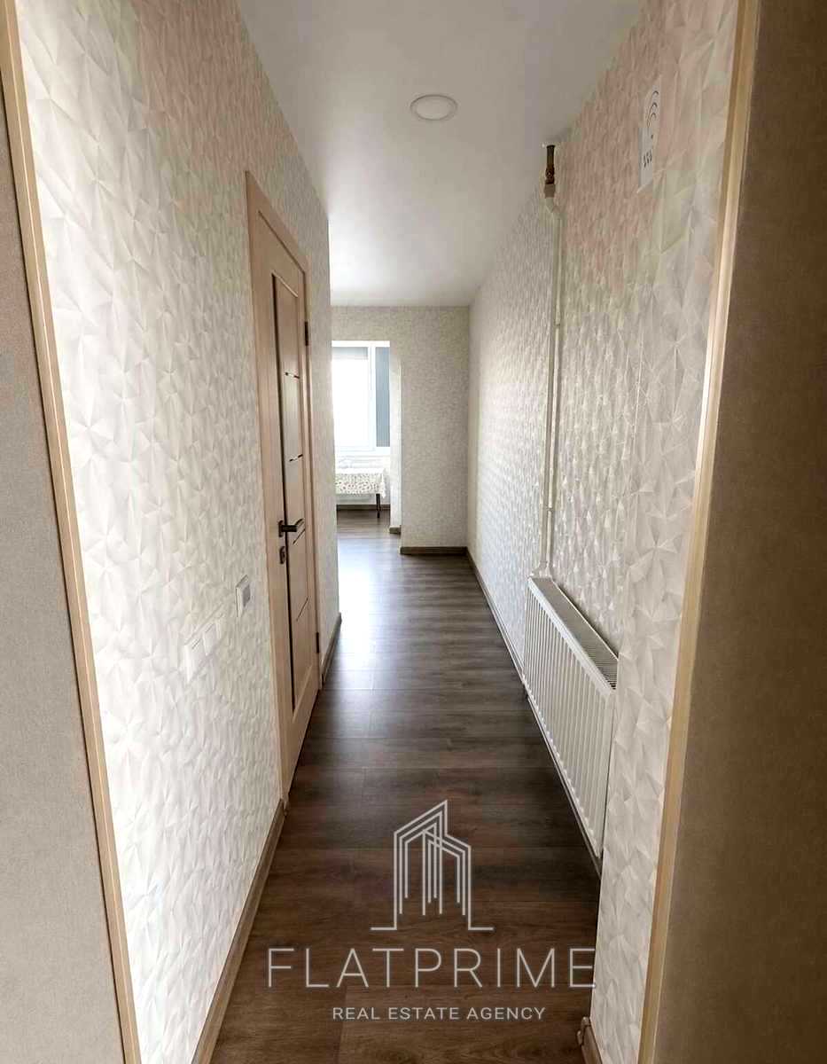 1876958658680217