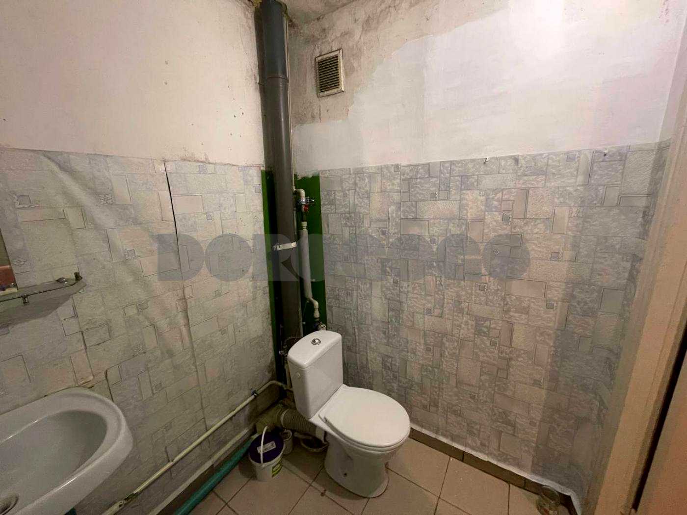 1876959854044580