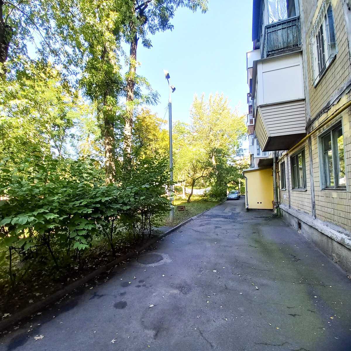 1876963855343053