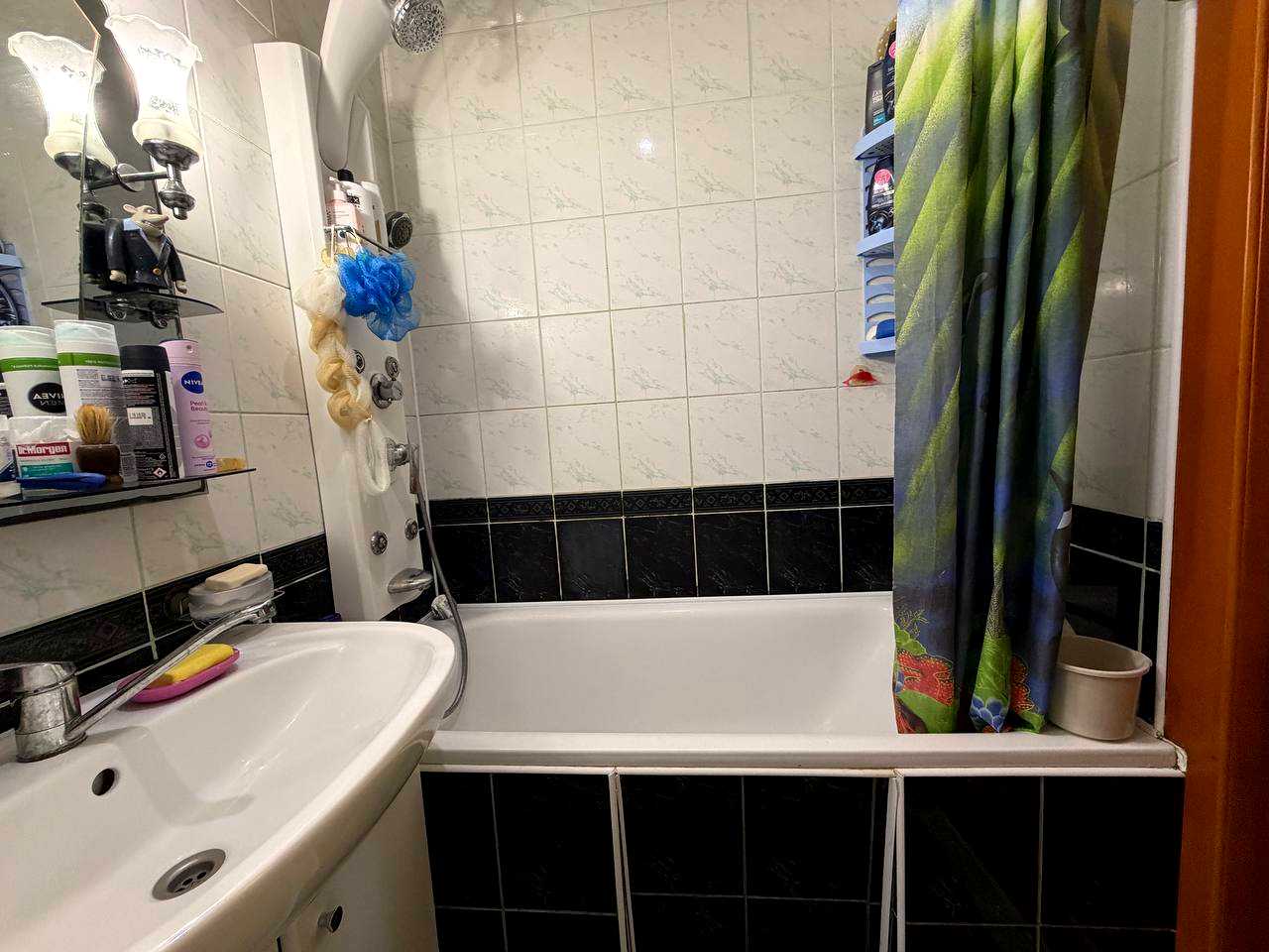 1876963953821511