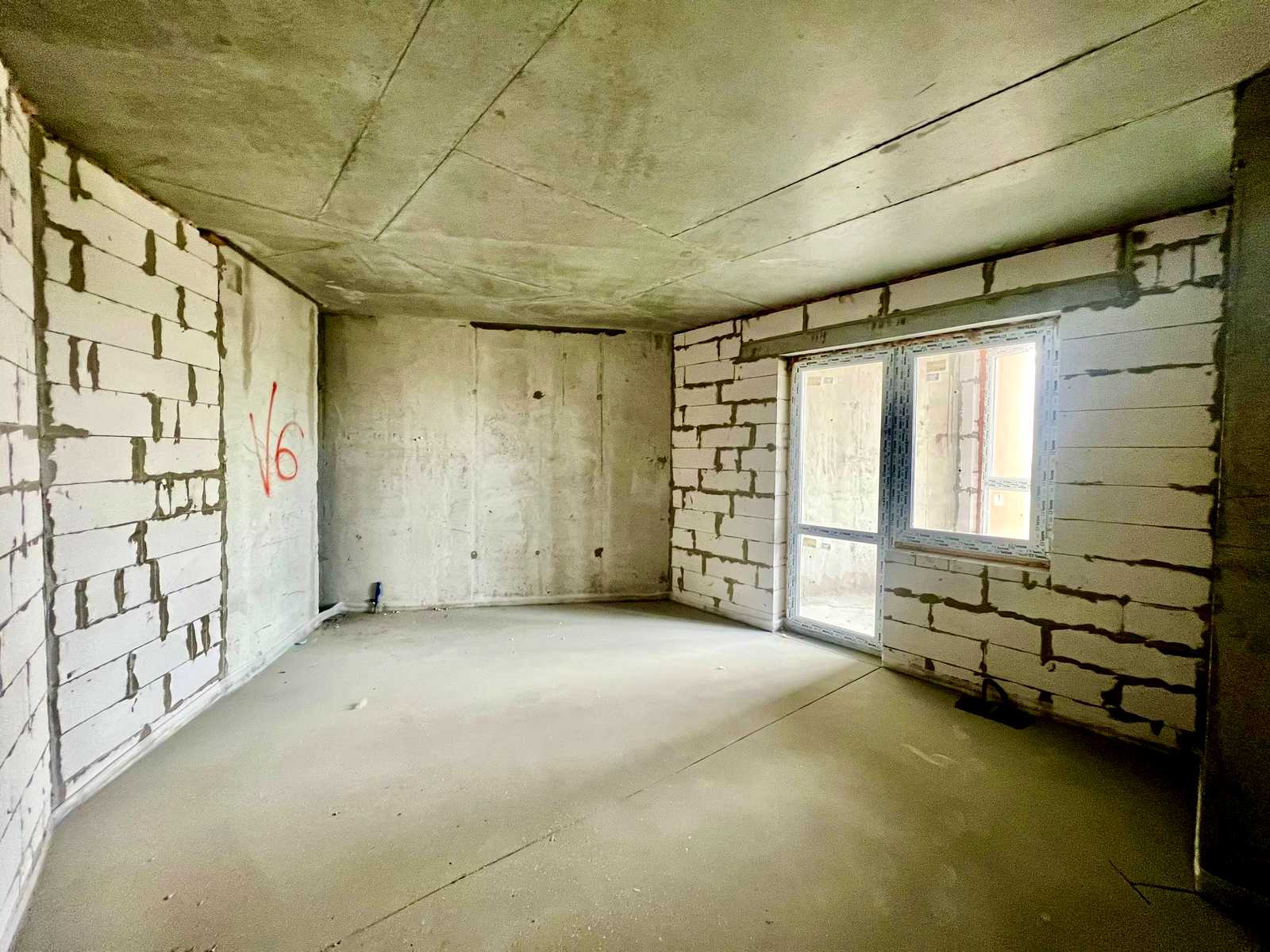1876964786923715