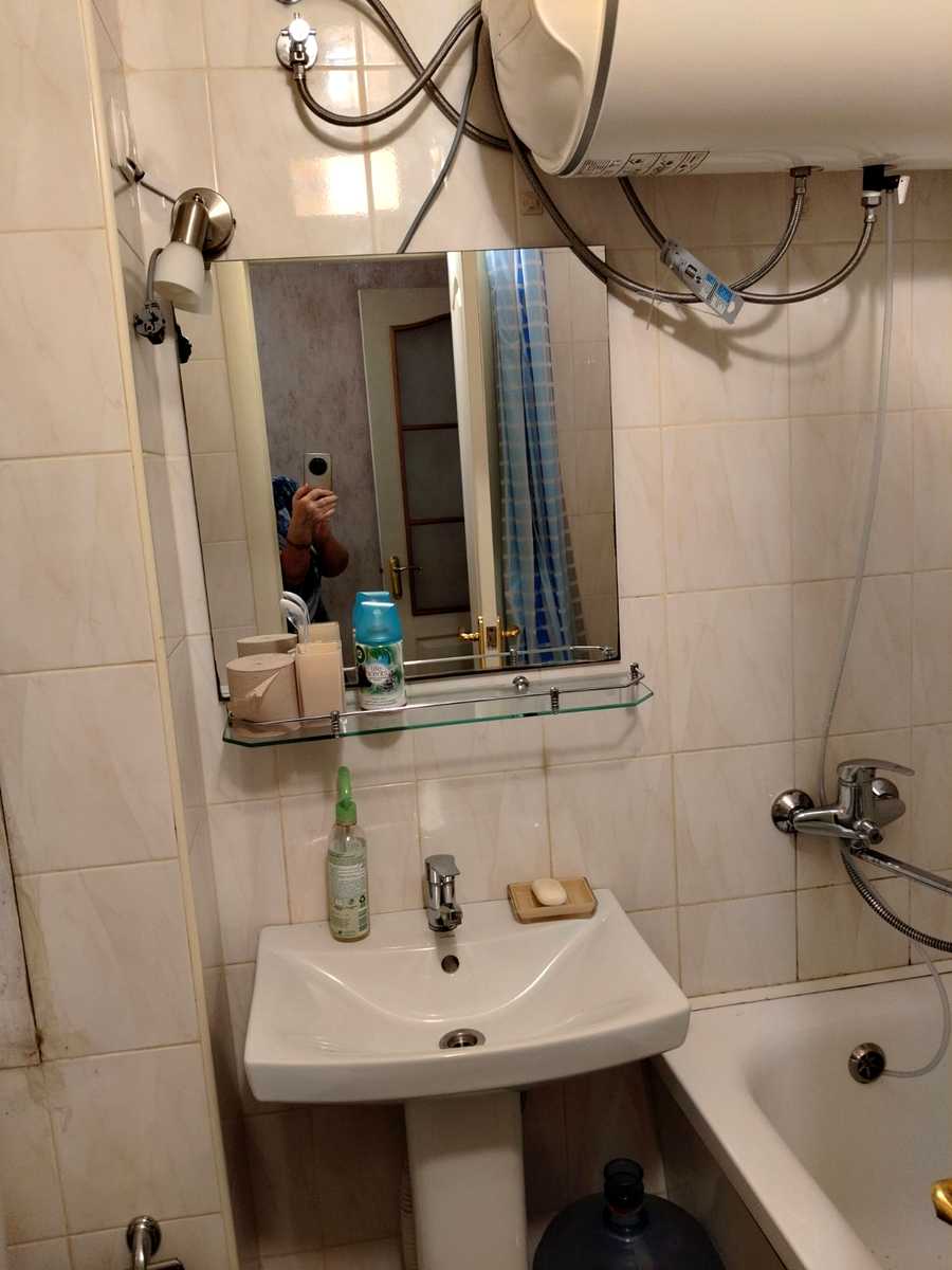 1876965809968090