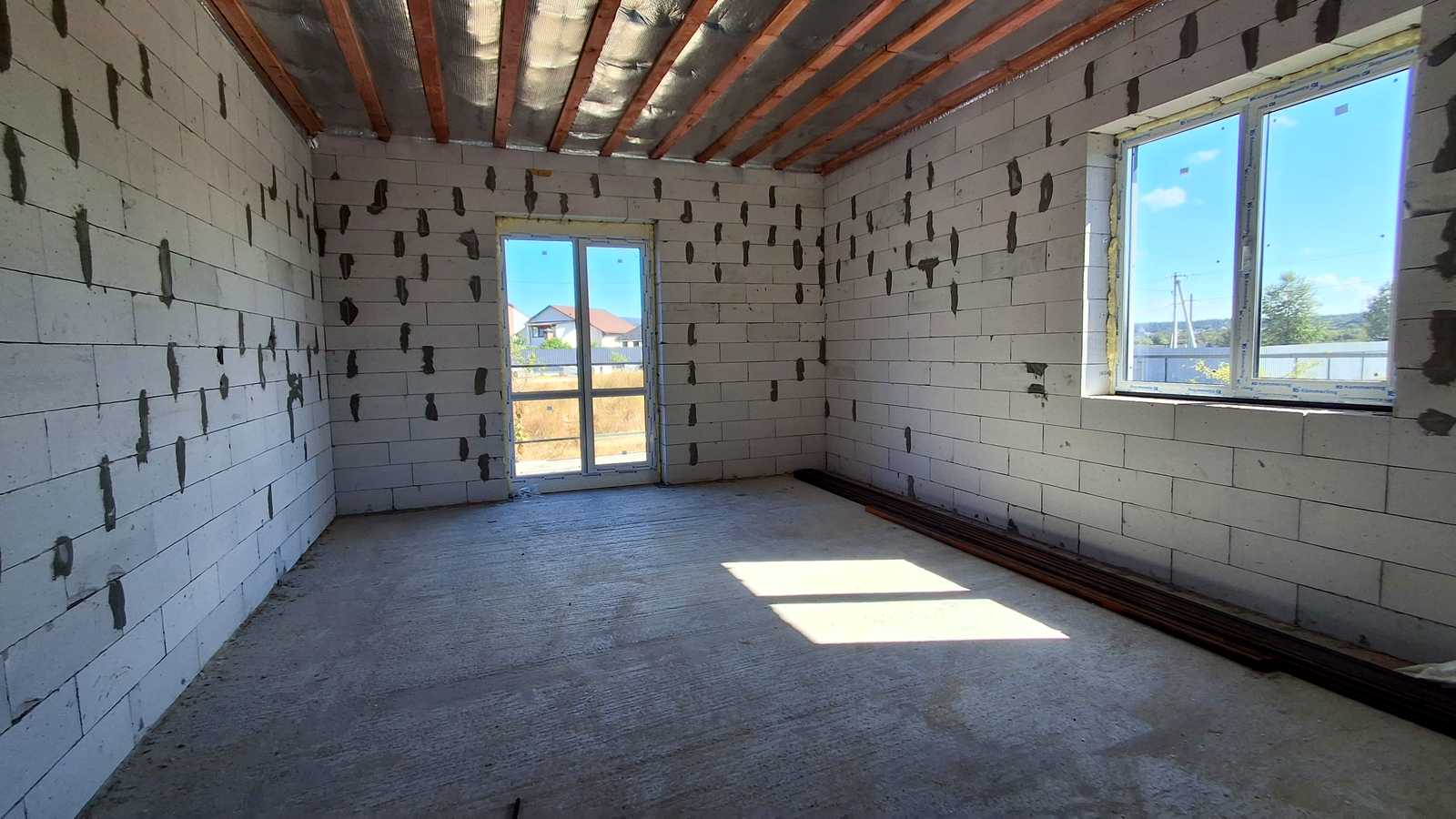 1876967743879712