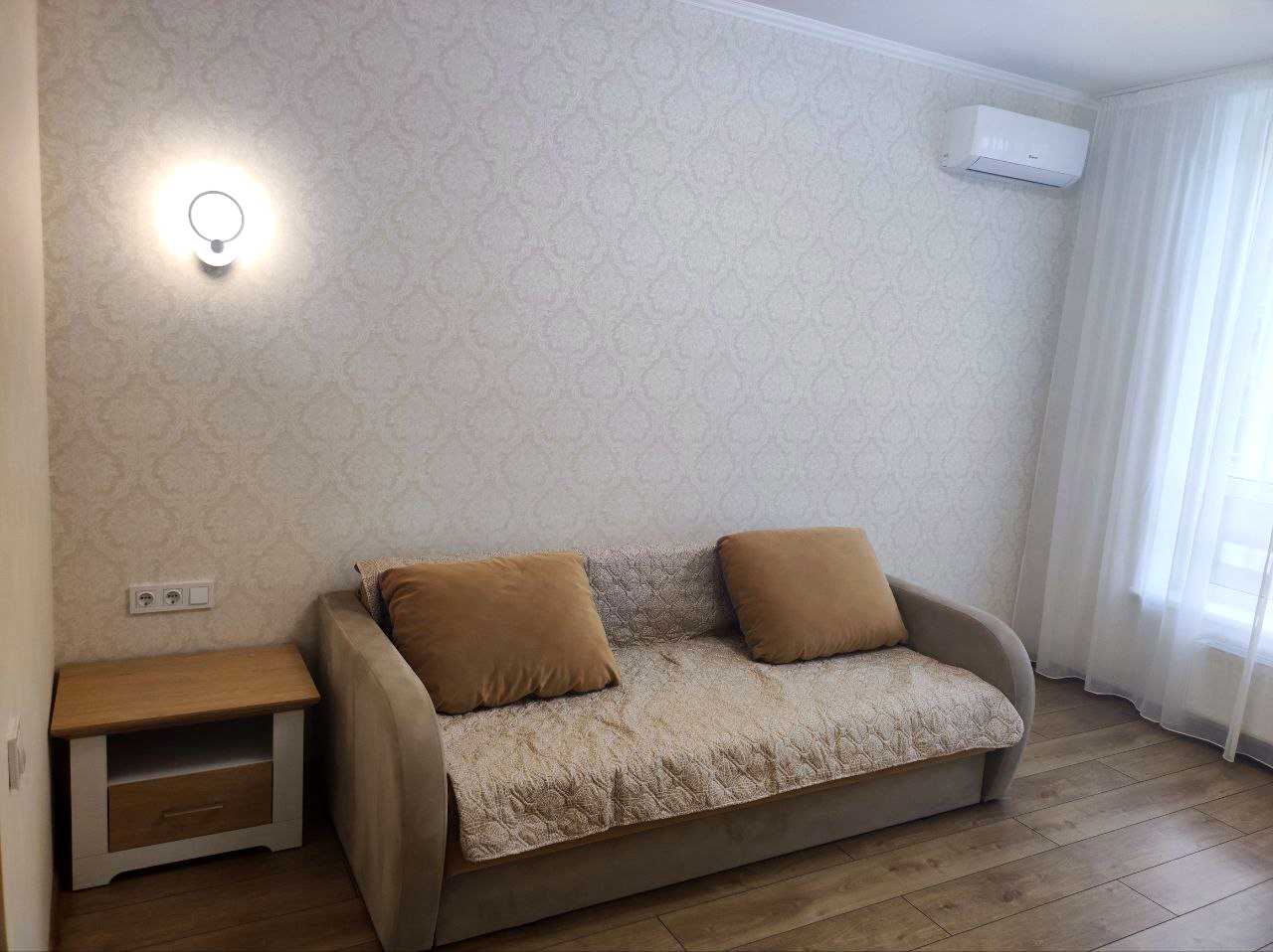 1876968072634153