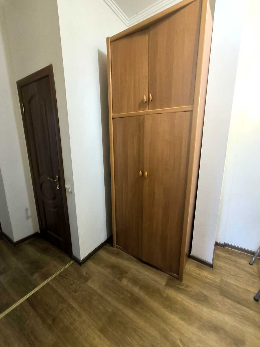 1876972338360103