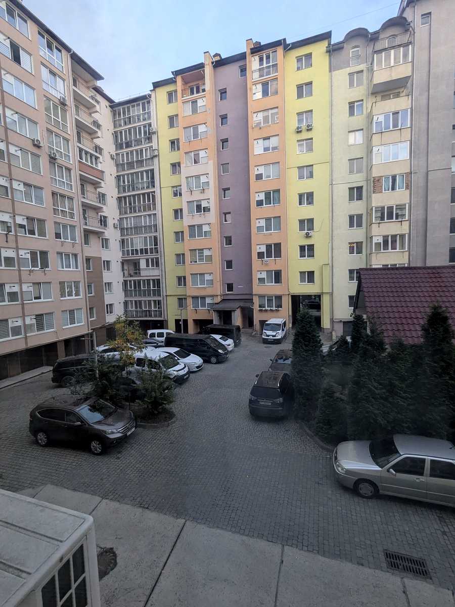 1876973486604165