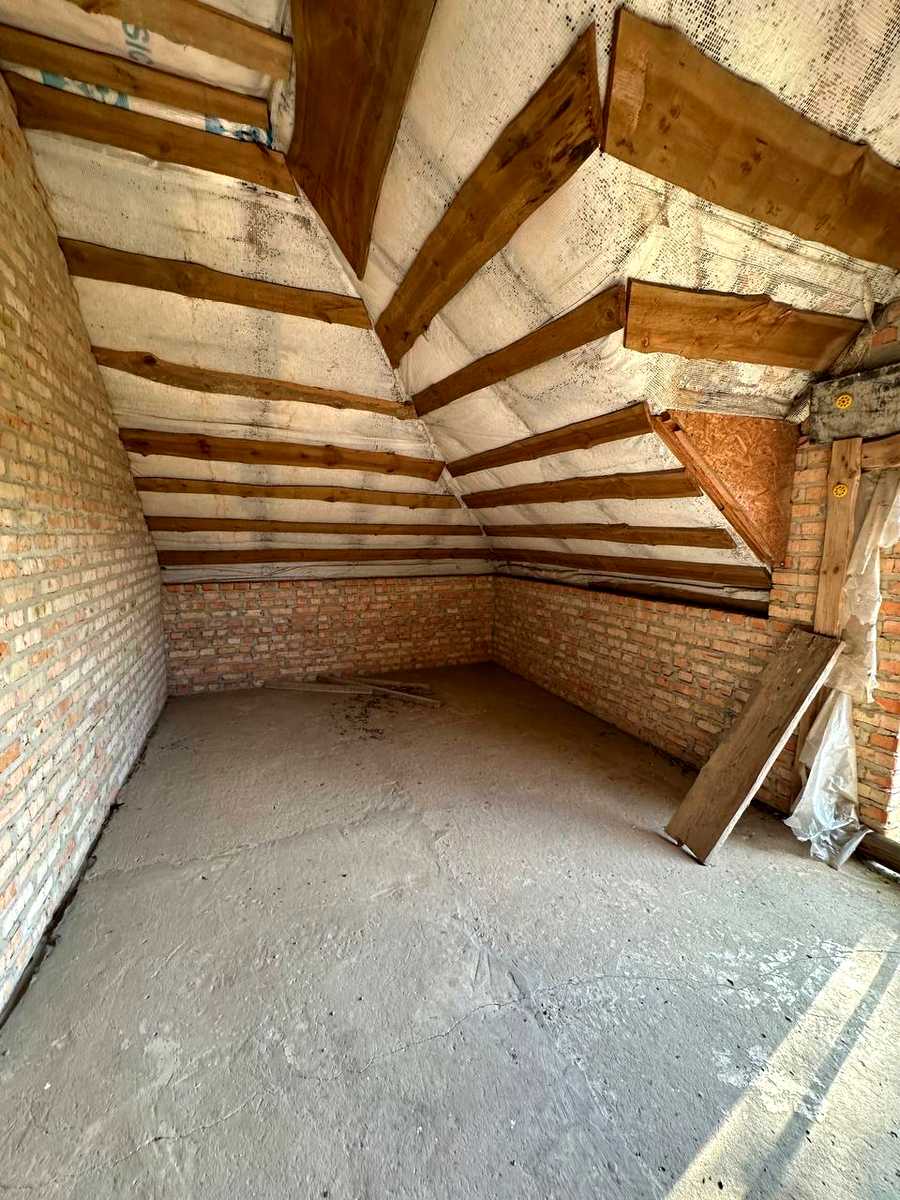 1876975565844065