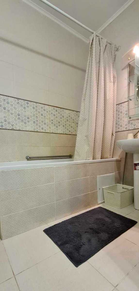 1876997870366391