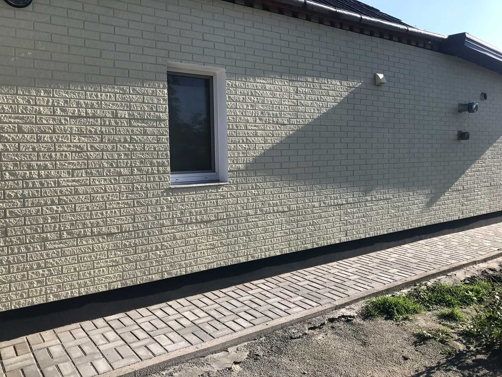 1877008747111024