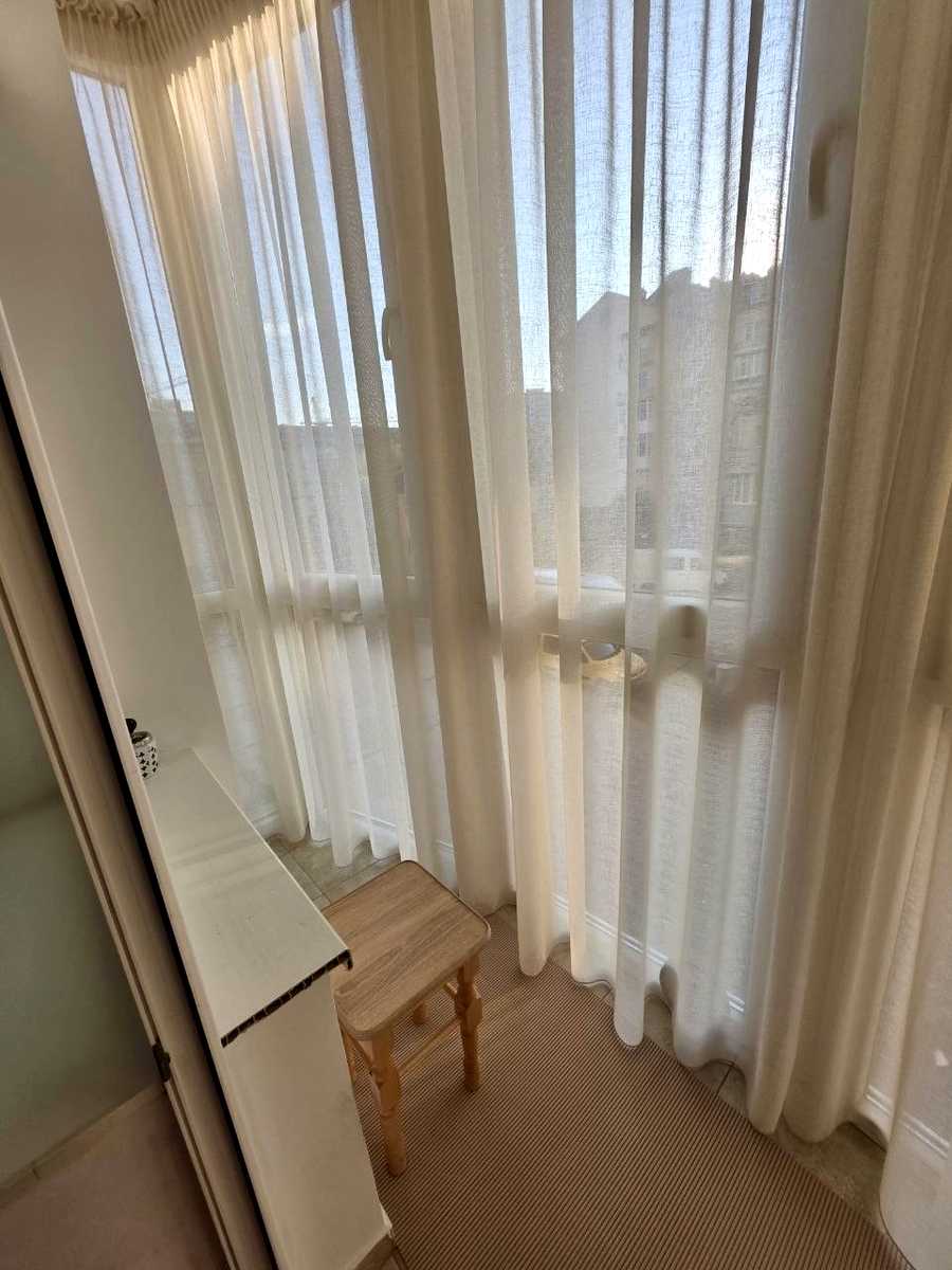 1877009621753385