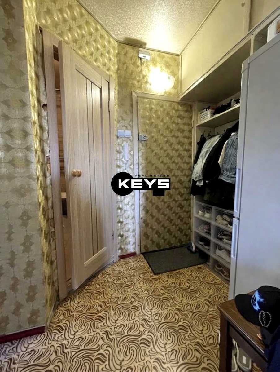 1877011883906549