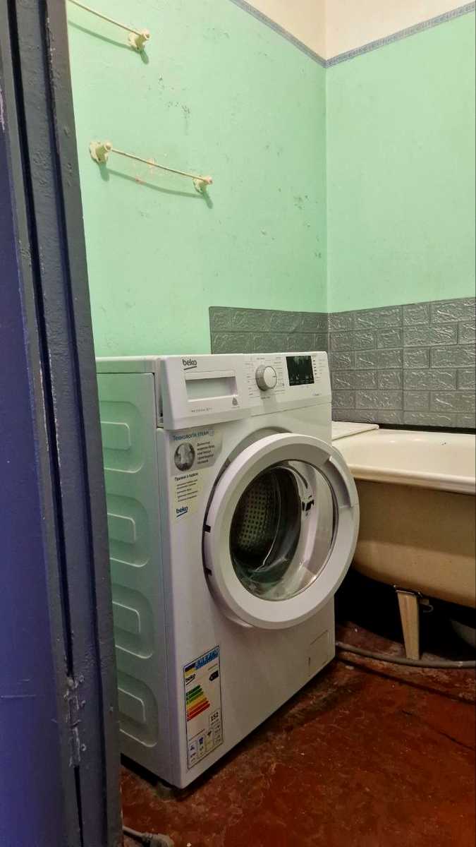1877014796466829