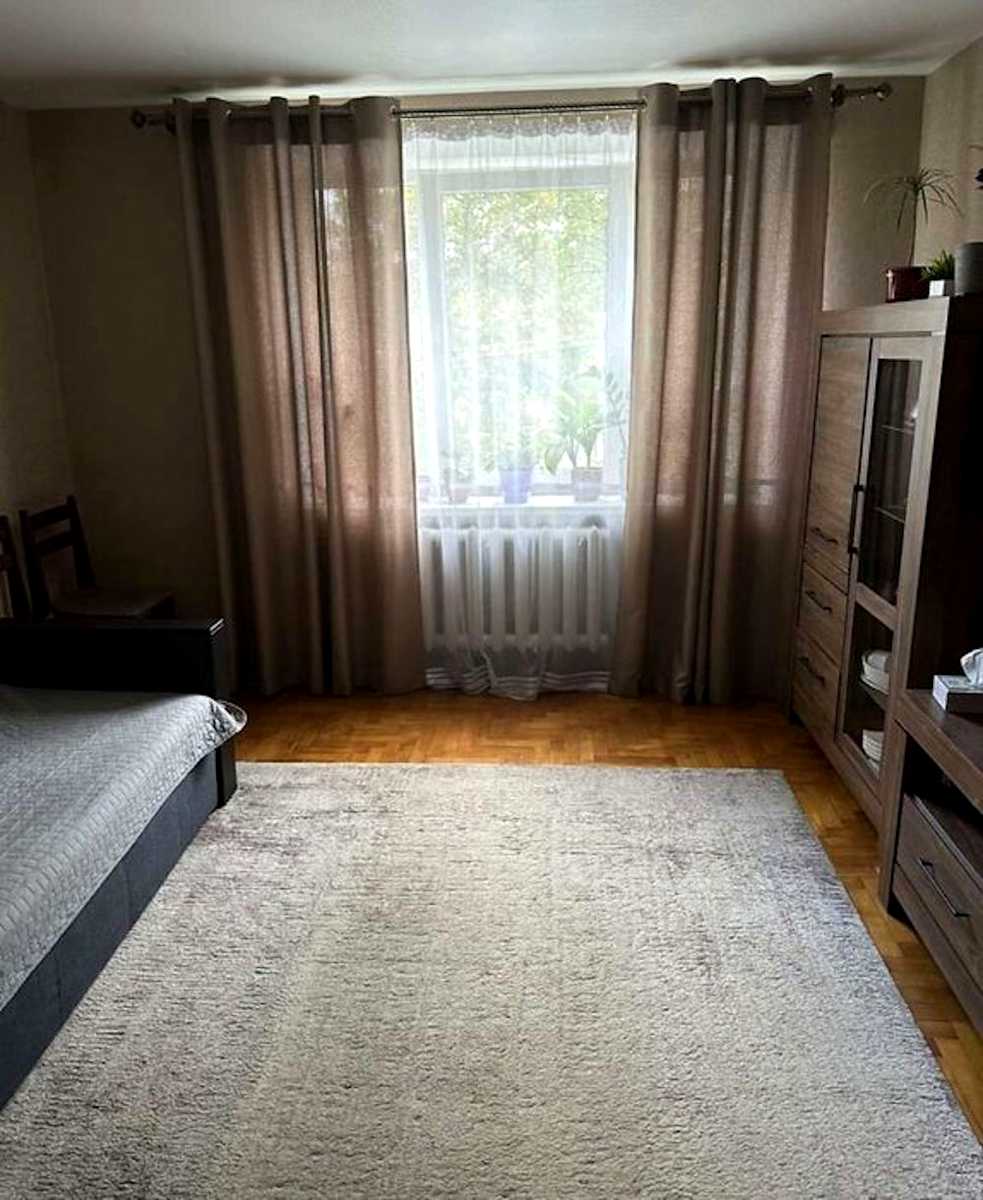 1877014938981642