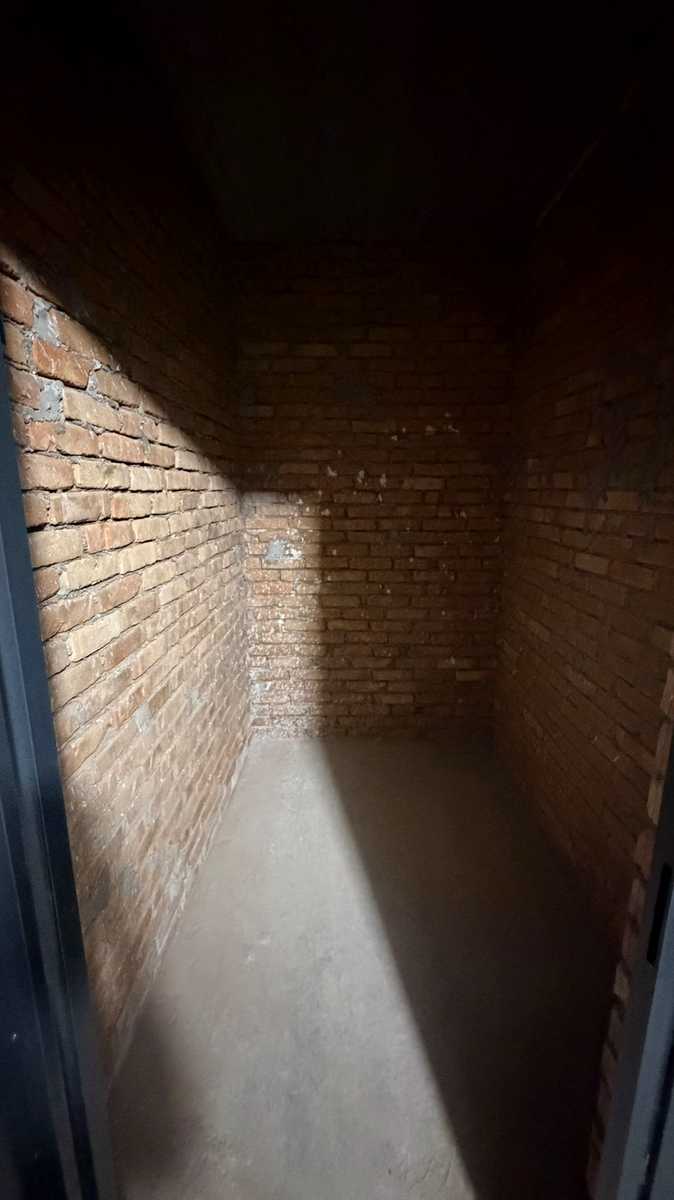1877017463987435
