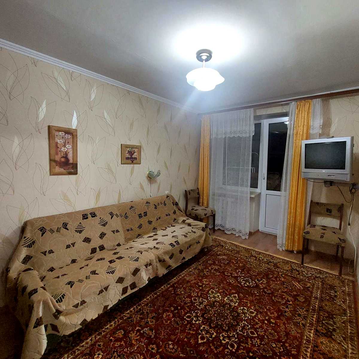 1877018110331107