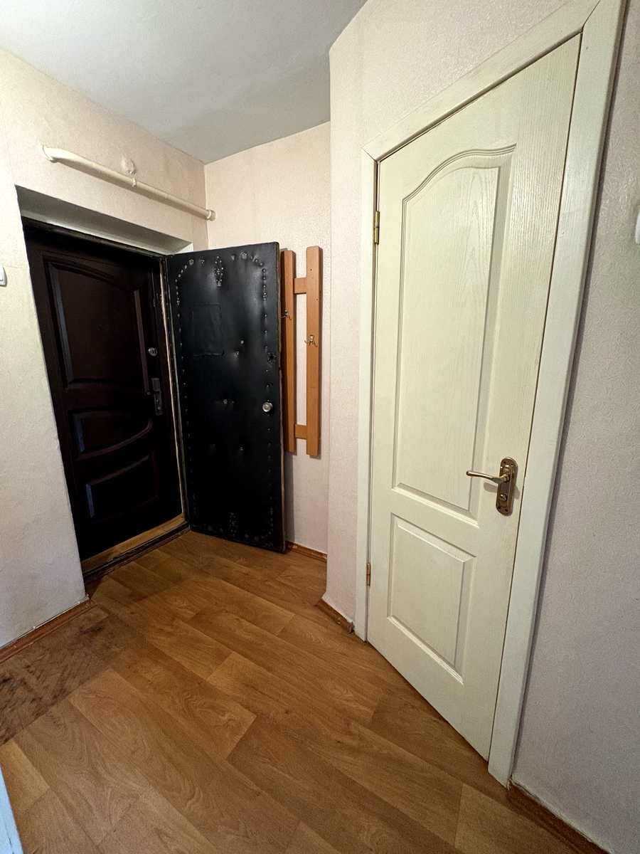 1877018721903854