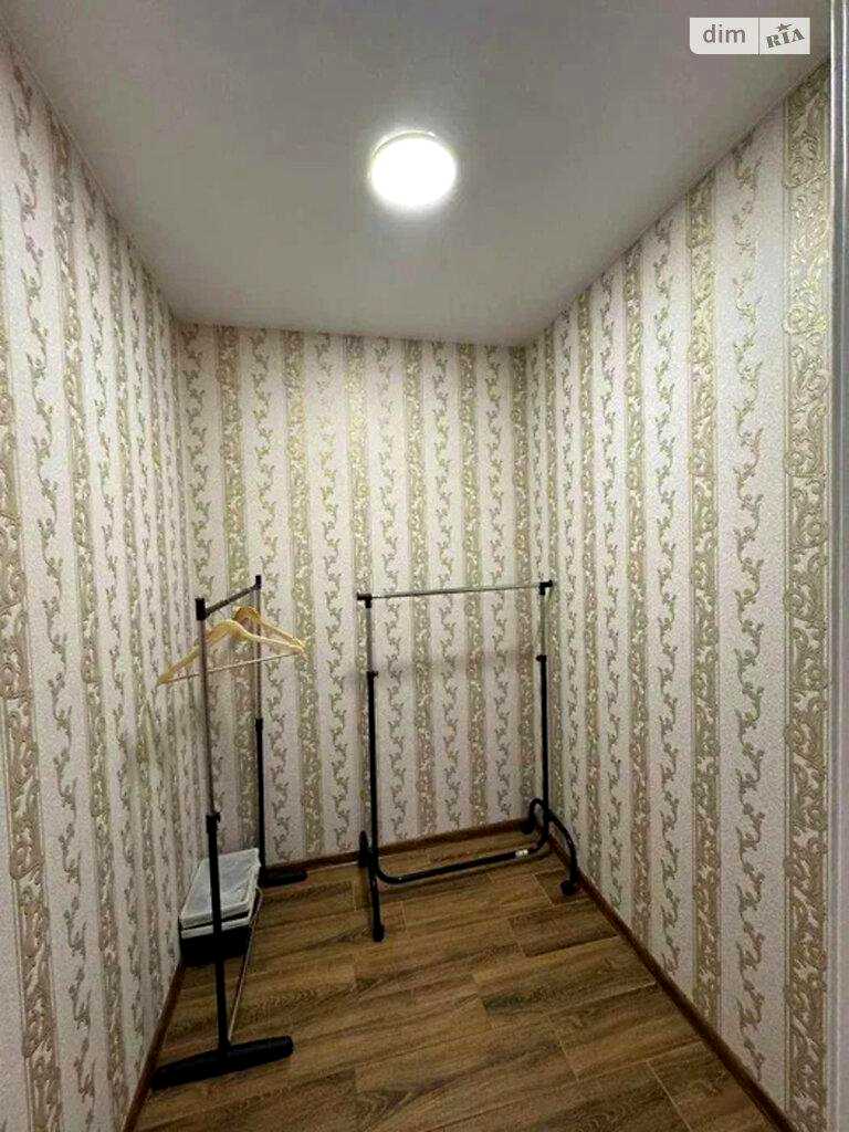 1877021429963427
