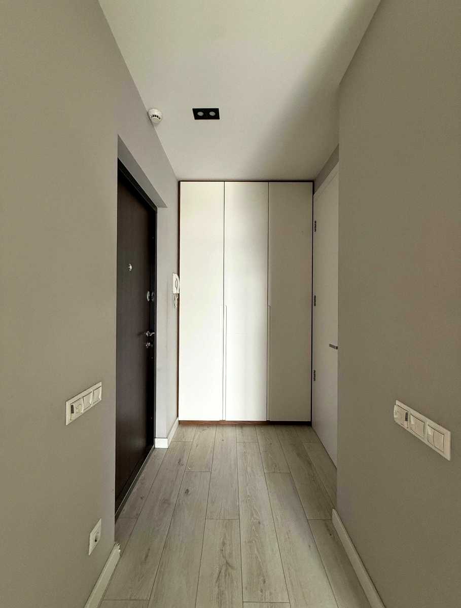 1877021593107839
