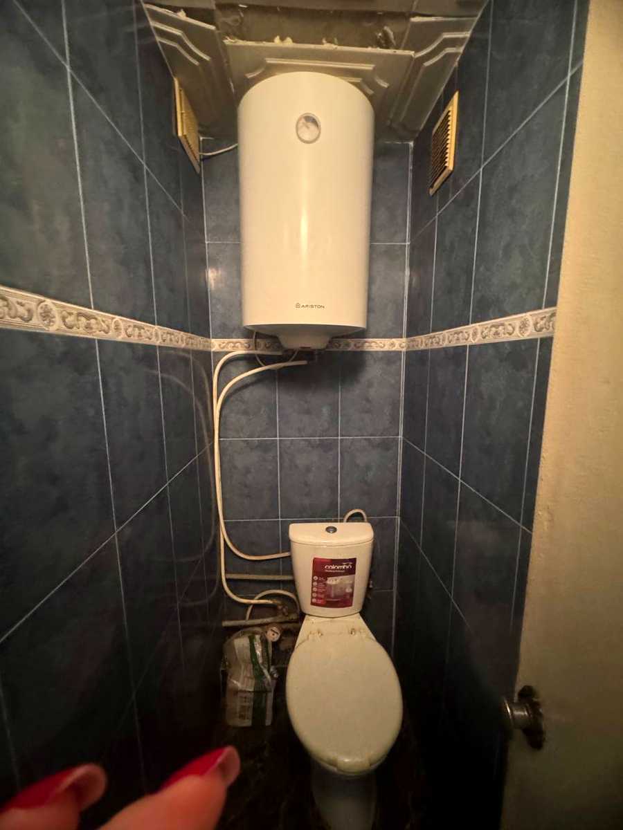 1877021634385694