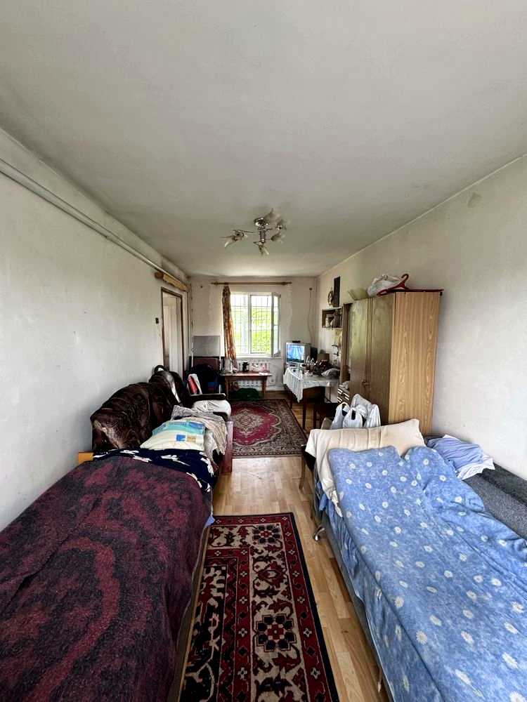 1877022702684399