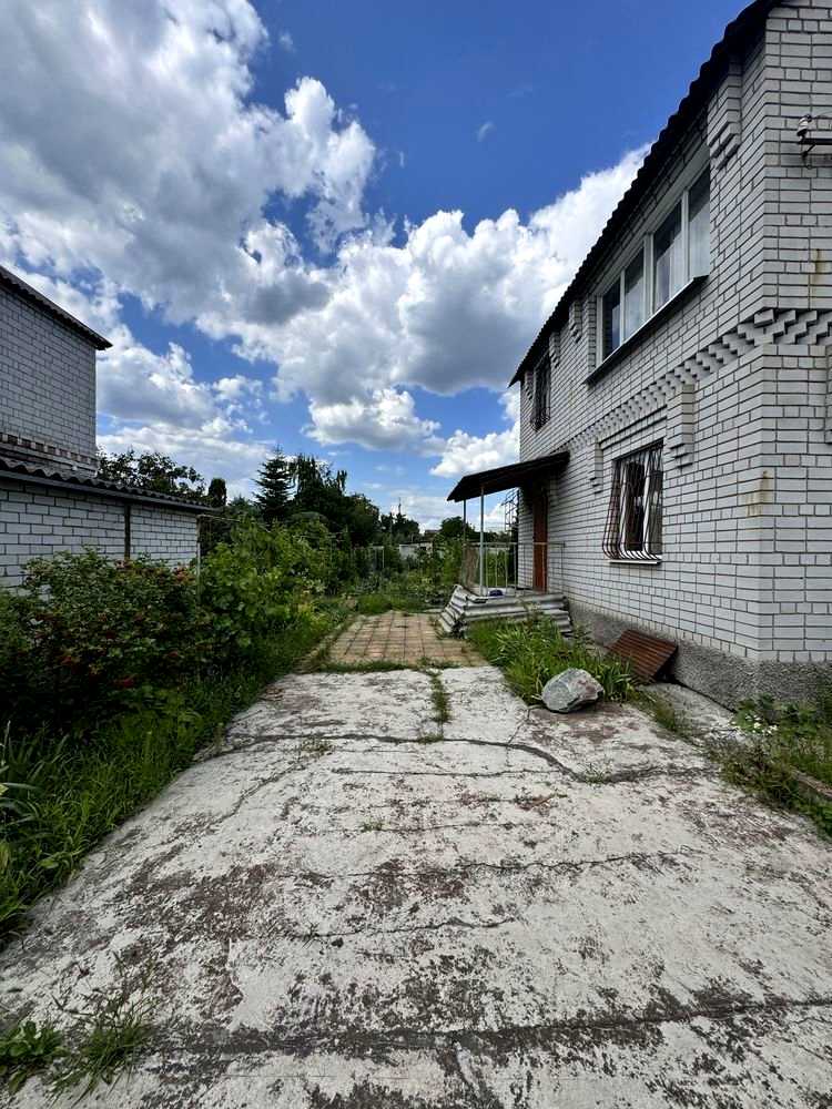 1877022703878991