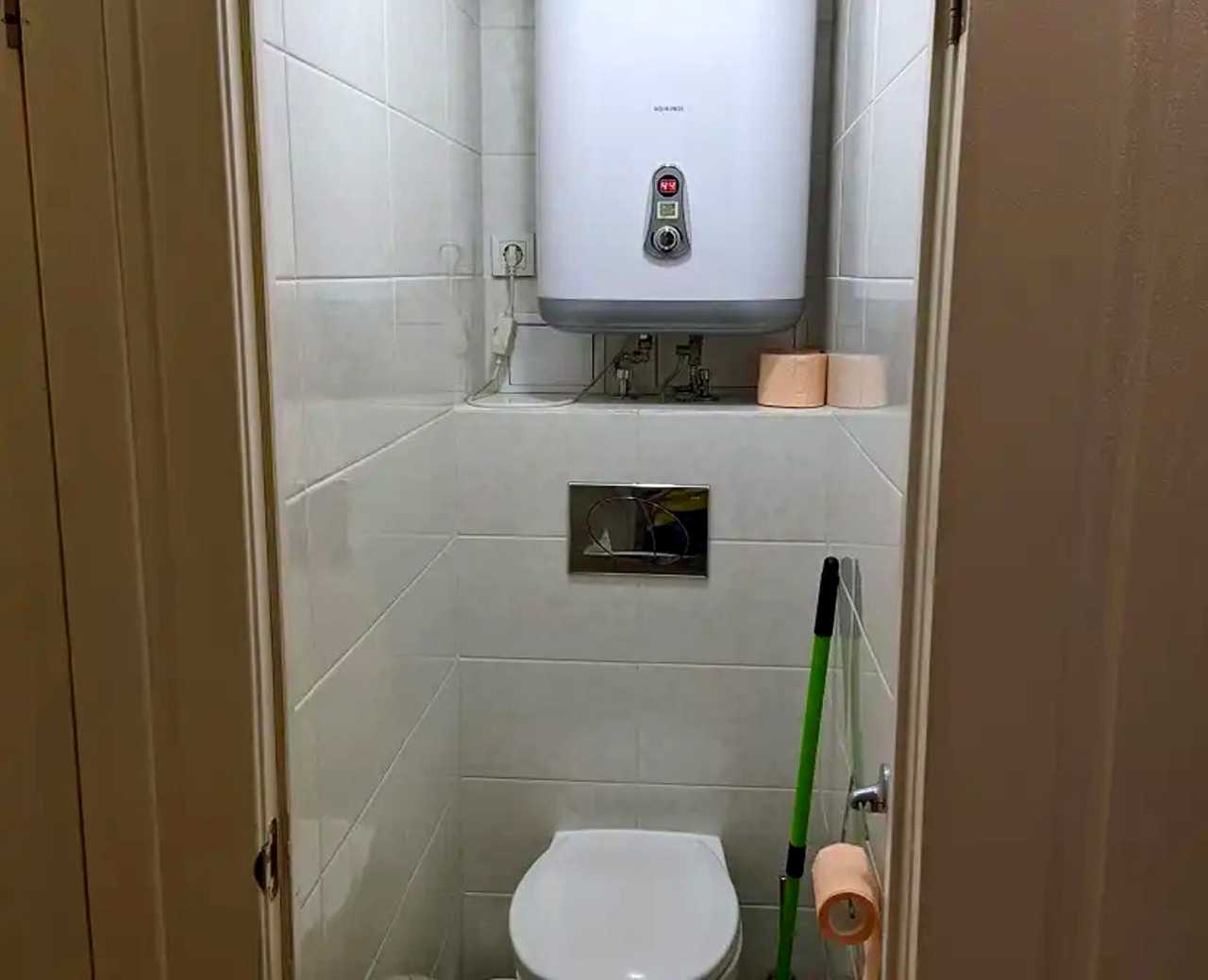 1877022737370455