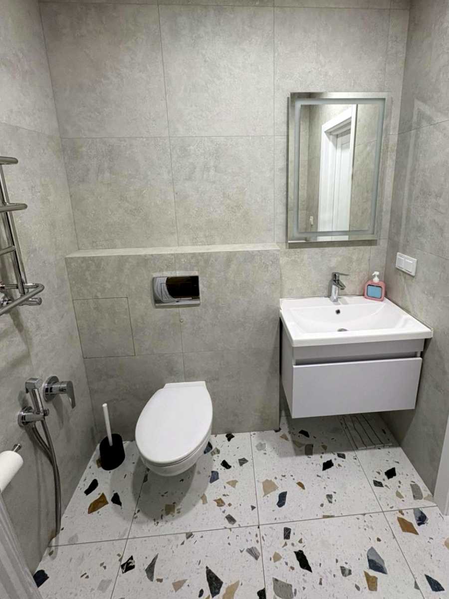 1877023929368733